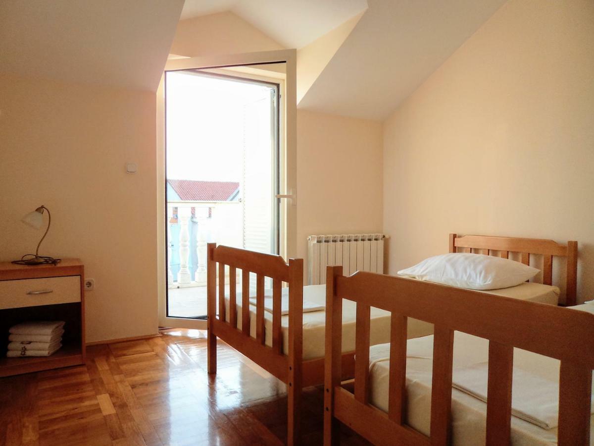 Apartments Andela Светі Филип-і-Яков Екстер'єр фото